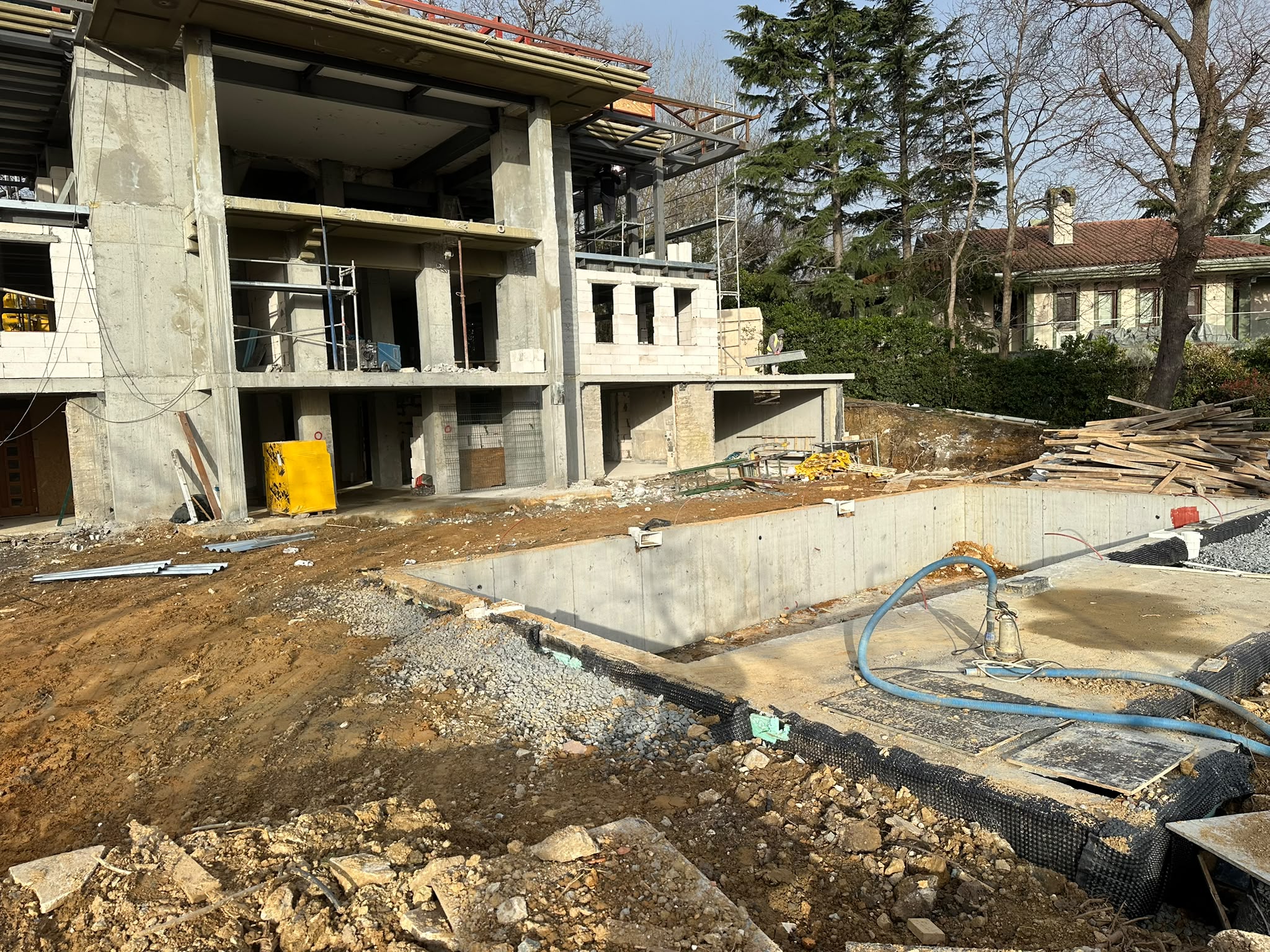 Tarabya Yavuz Kalkavan Villa renovasyon saha görünümü